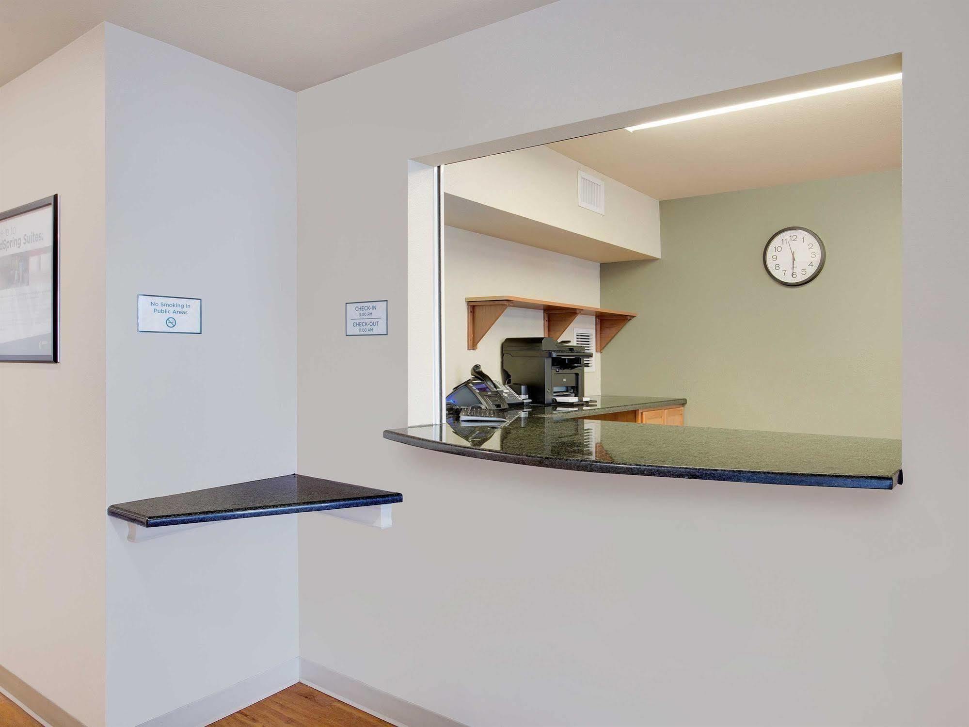 Woodspring Suites Columbus North I-270 Kültér fotó